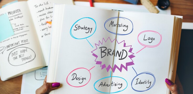 brand identity e tone of voice per distinguersi